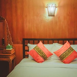 Standard Zimmer mit Kingsize-Bett